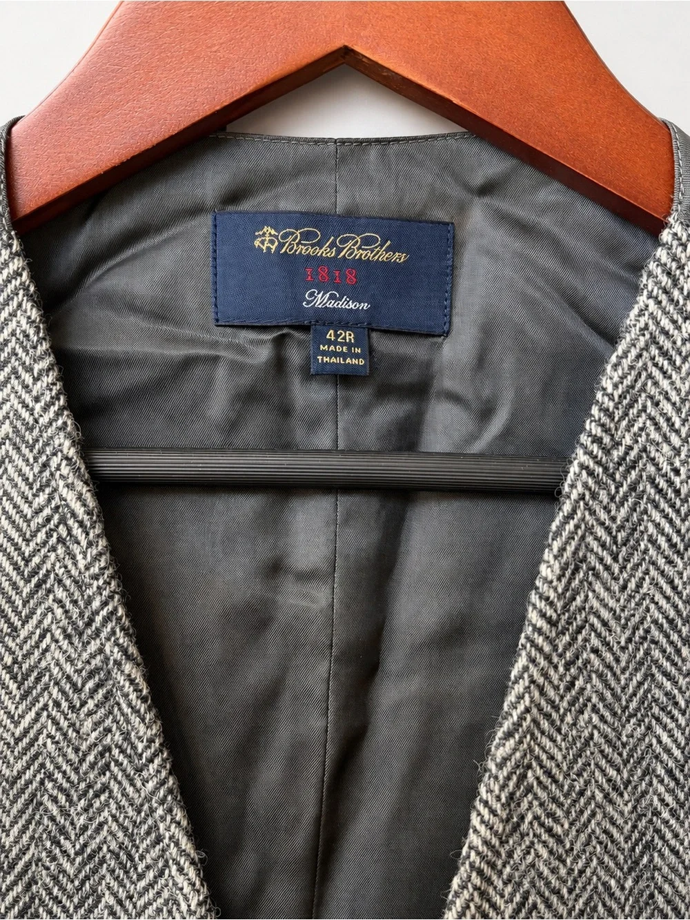 Brooks Brothers 1818 Harris Tweed Wool Vest 42R Gray Herringbone
